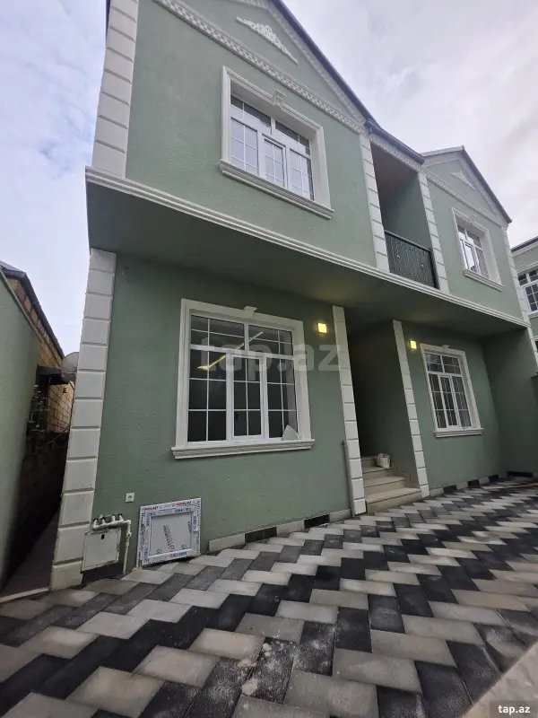 Satılır 4 otaqlı həyət evi 150 m²