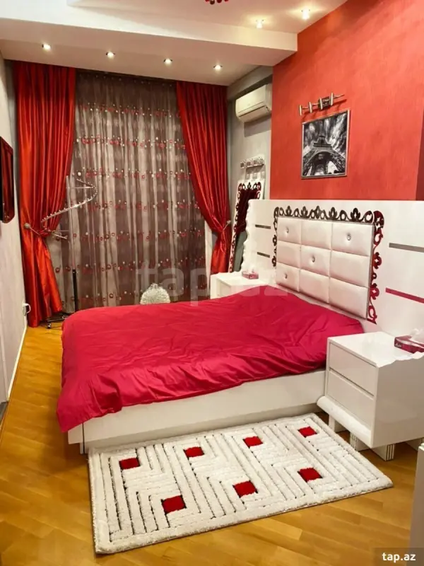 Kirayə verilir 3 otaqlı yeni tikili 120 m²