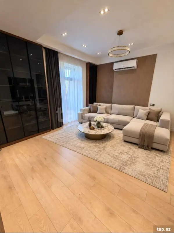 Satılır 3 otaqlı yeni tikili 86 m²