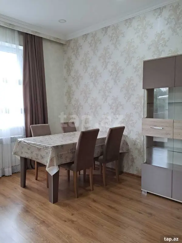 Kirayə verilir 2 otaqlı yeni tikili 65 m²