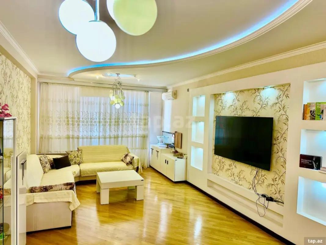 Satılır 3 otaqlı yeni tikili 137 m²