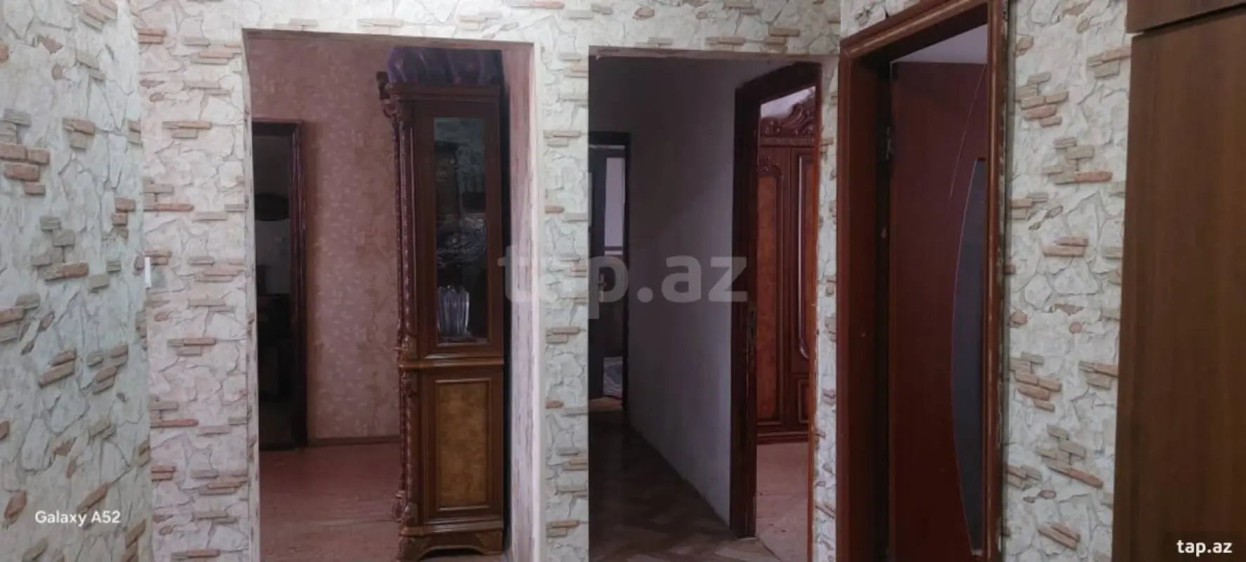 Satılır 5 otaqlı mənzil 120 m²