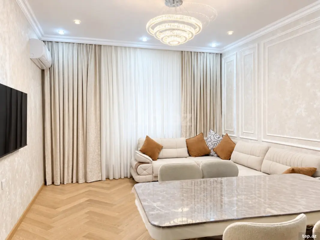 Kirayə verilir 2 otaqlı yeni tikili 80 m²
