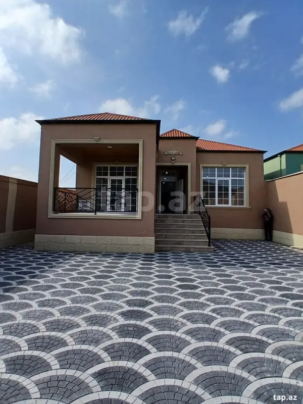 Satılır 4 otaqlı həyət evi 120 m²