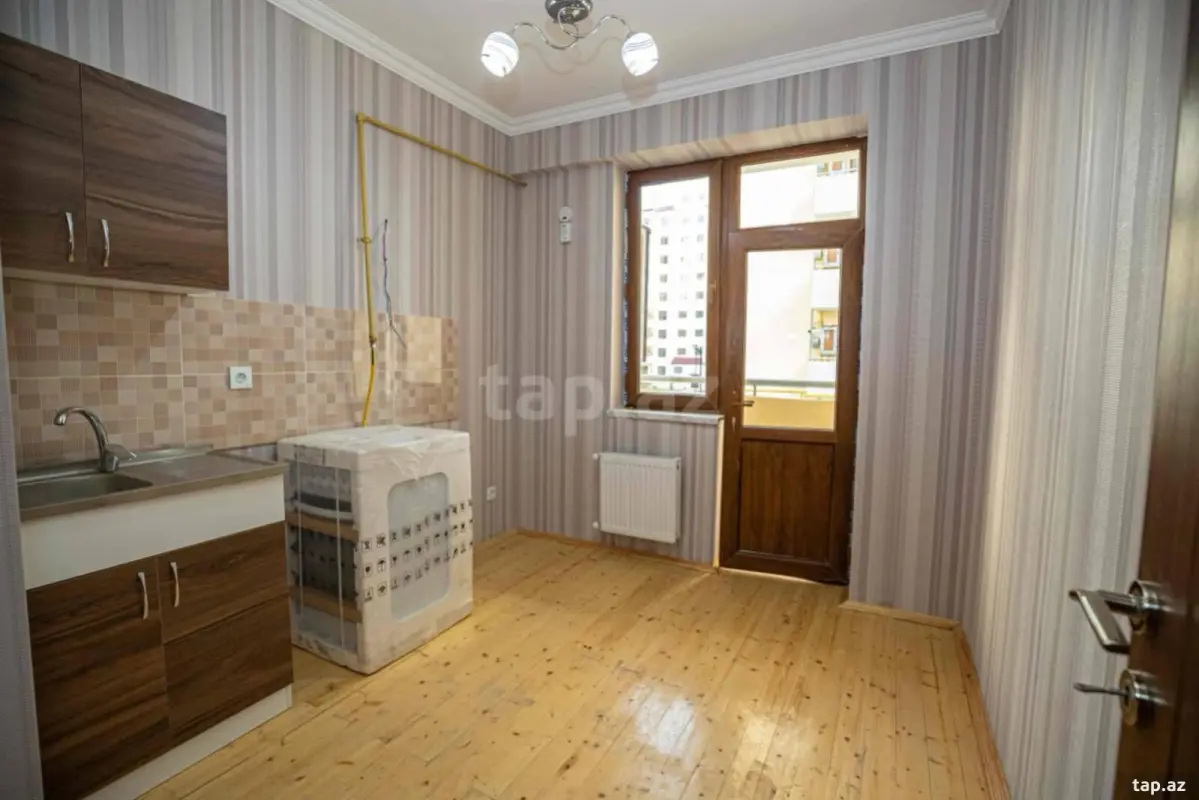 Satılır 3 otaqlı yeni tikili 70 m²