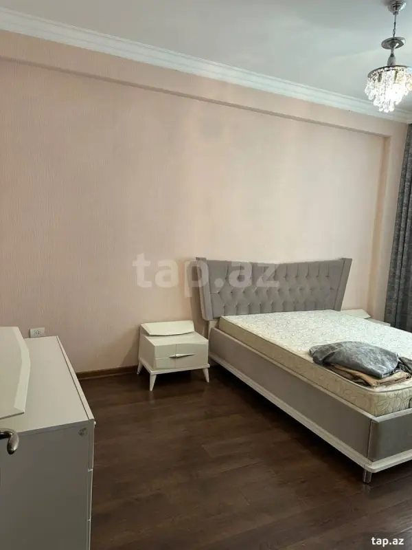 Kirayə verilir 2 otaqlı yeni tikili 90 m²