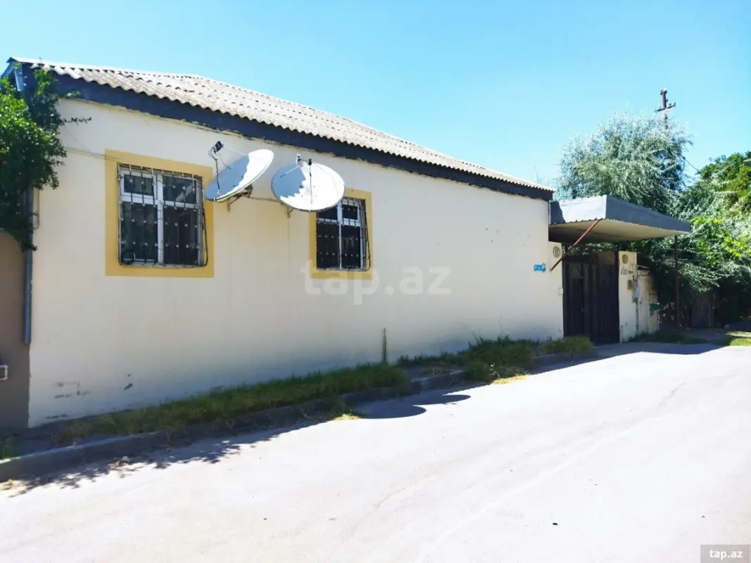 Satılır 4 otaqlı həyət evi 80 m²