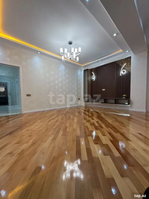Satılır 3 otaqlı yeni tikili 110 m²