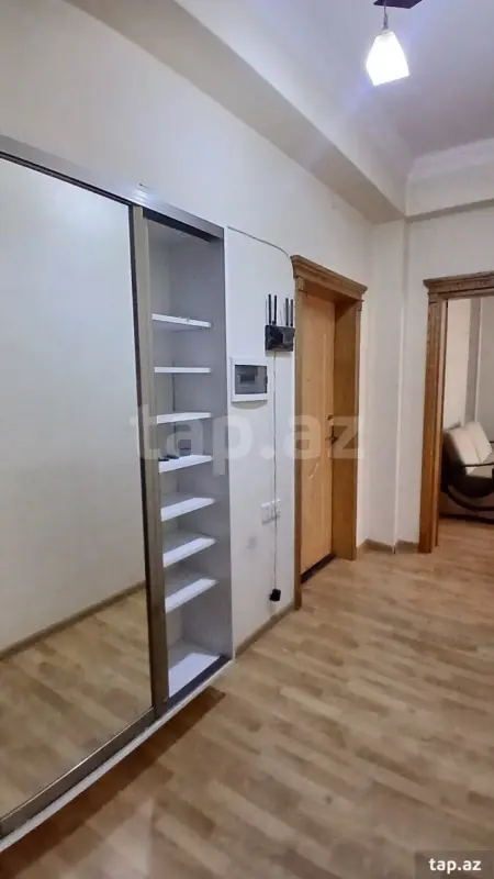 Kirayə verilir 2 otaqlı yeni tikili 70 m²