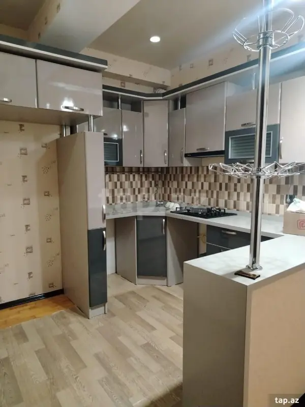 Kirayə verilir 3 otaqlı yeni tikili 90 m²