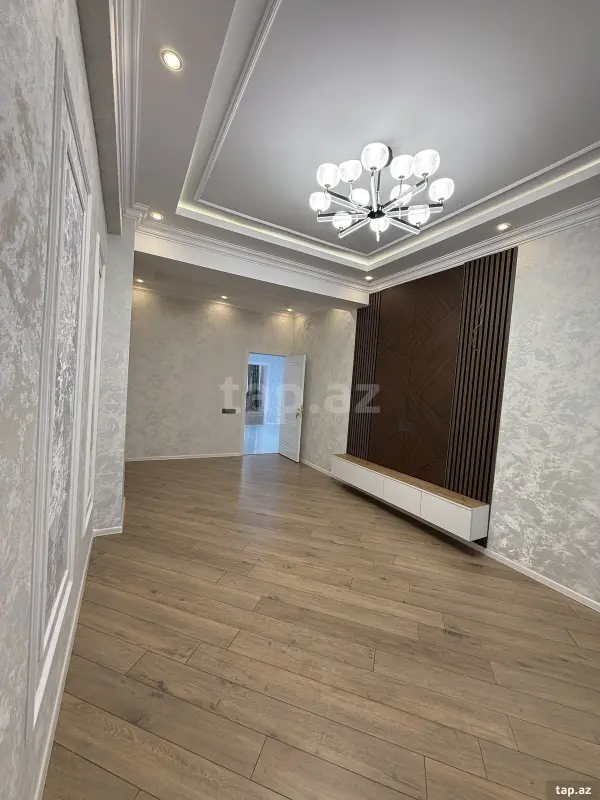 Satılır 3 otaqlı yeni tikili 110 m²