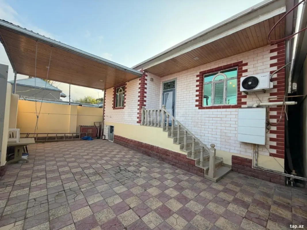 Satılır 4 otaqlı həyət evi 120 m²