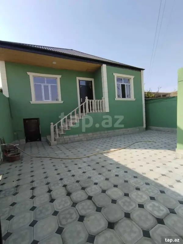 Satılır 4 otaqlı həyət evi 120 m²