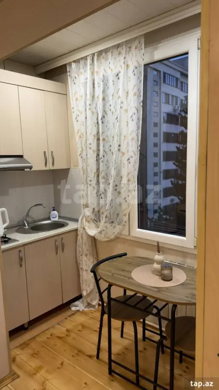 Kirayə verilir 2 otaqlı mənzil 45 m²