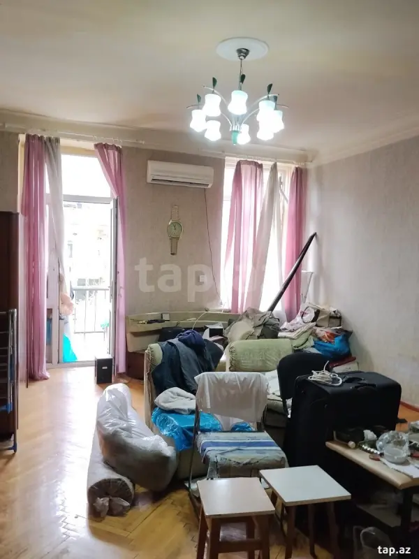Satılır 1 otaqlı mənzil 42 m²