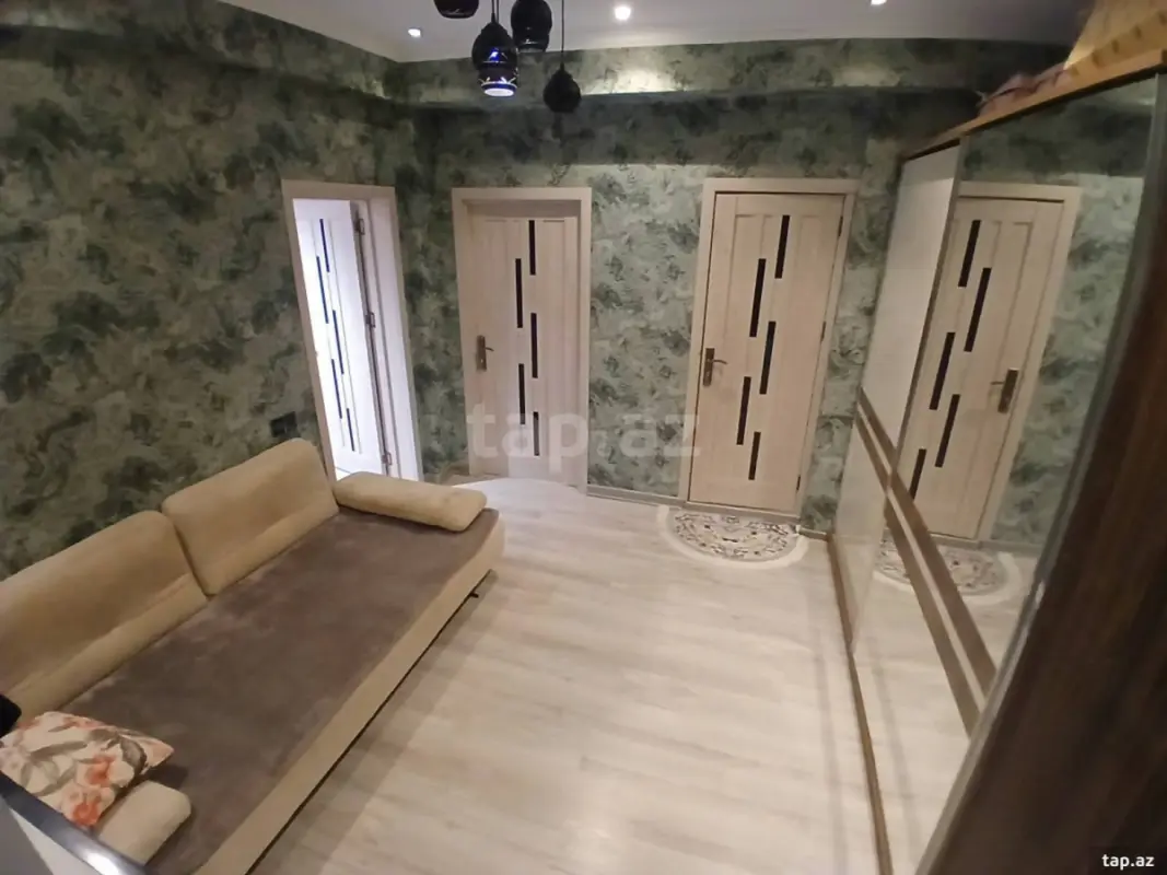 Satılır 2 otaqlı yeni tikili 70 m²