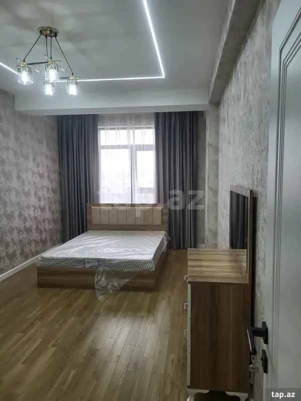 Kirayə verilir 2 otaqlı yeni tikili 80 m²