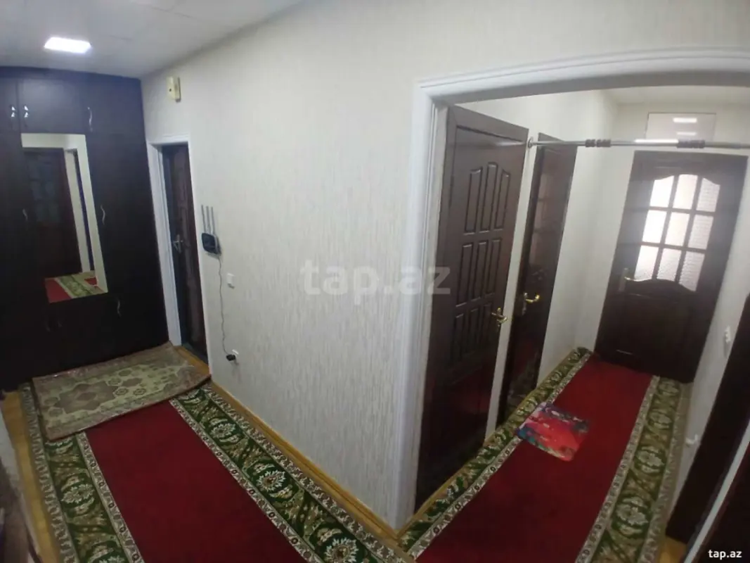 Satılır 4 otaqlı mənzil 100 m²
