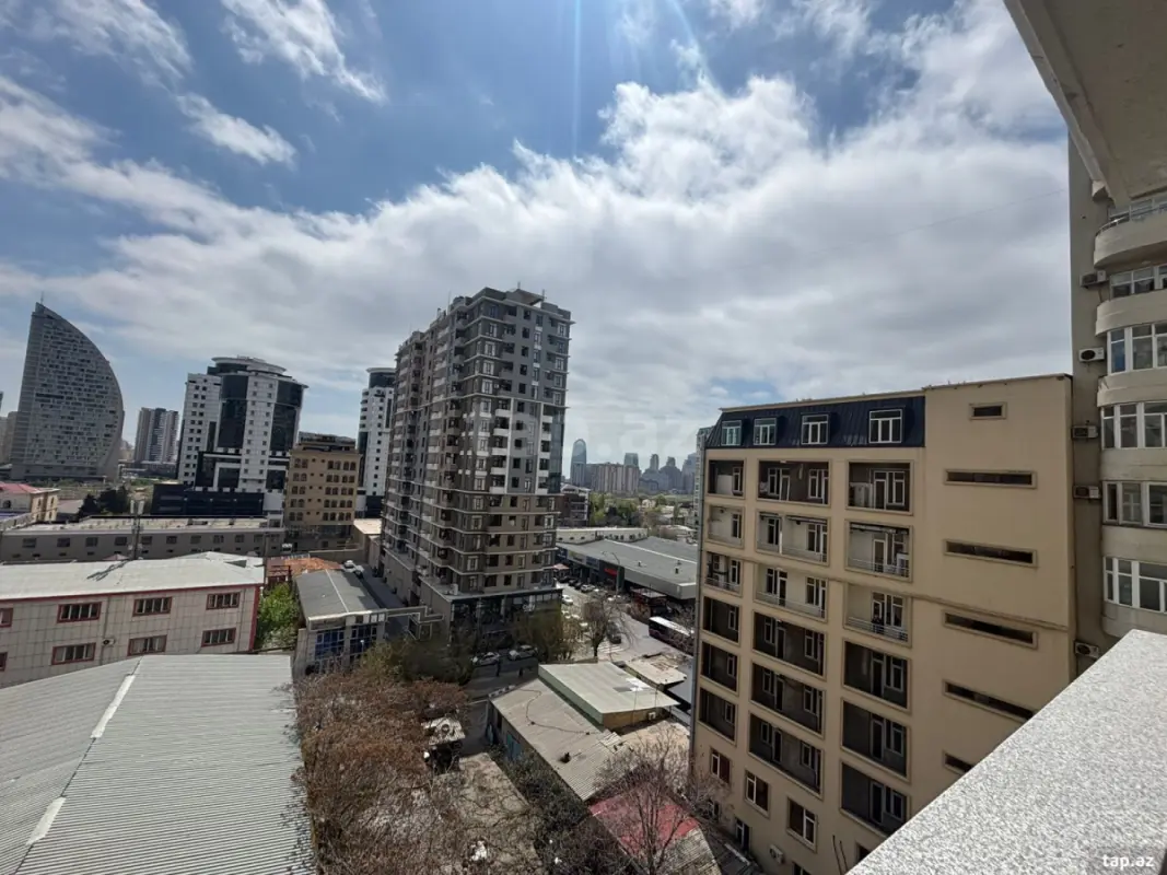 Kirayə verilir 3 otaqlı yeni tikili 110 m²