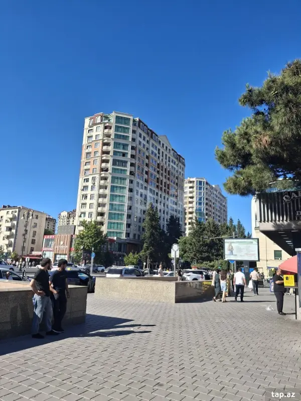 Kirayə verilir 3 otaqlı yeni tikili 110 m²