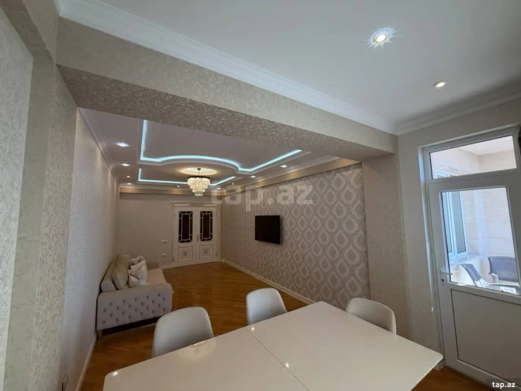 Satılır 3 otaqlı yeni tikili 133 m²