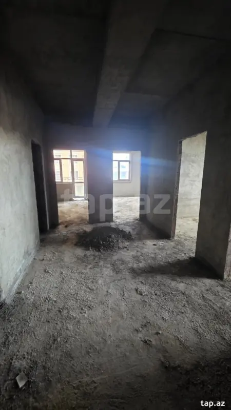 Satılır 3 otaqlı yeni tikili 126 m²