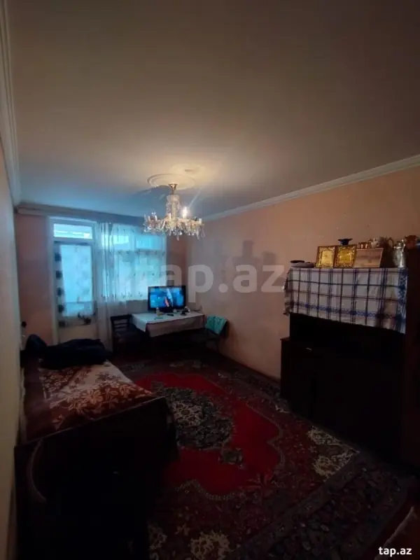 Satılır 4 otaqlı mənzil 90 m²