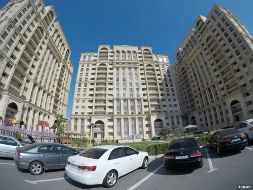 Kirayə verilir 2 otaqlı yeni tikili 78 m²