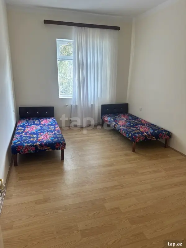 Kirayə verilir 3 otaqlı yeni tikili 100 m²