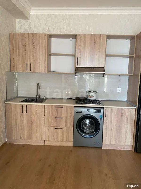 Kirayə verilir 3 otaqlı yeni tikili 85 m²