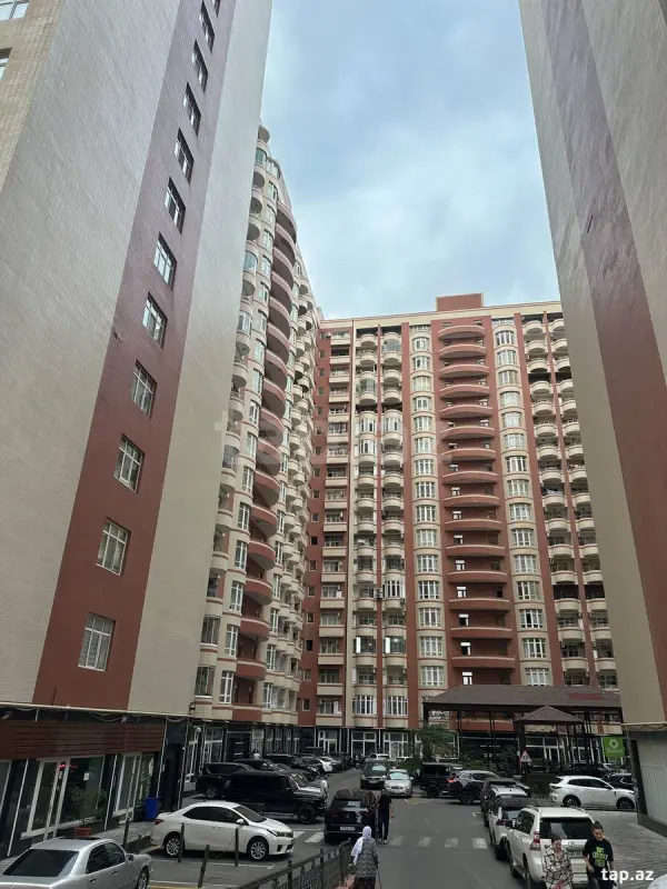 Satılır 3 otaqlı yeni tikili 122 m²