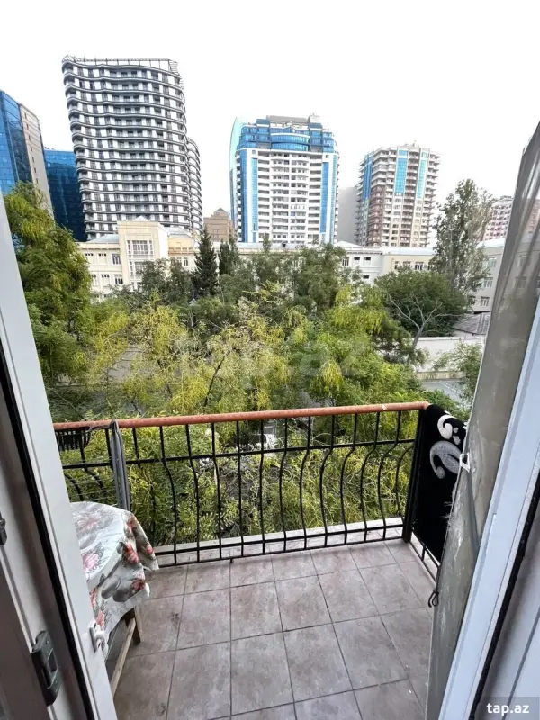 Kirayə verilir 1 otaqlı mənzil 60 m²