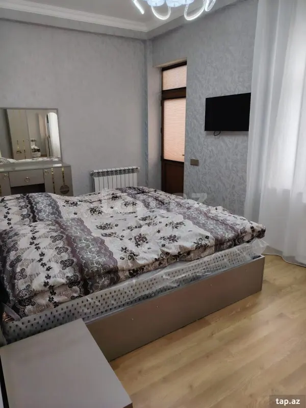 Kirayə verilir 2 otaqlı yeni tikili 80 m²