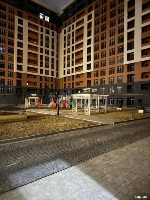 Satılır 2 otaqlı yeni tikili 74 m²