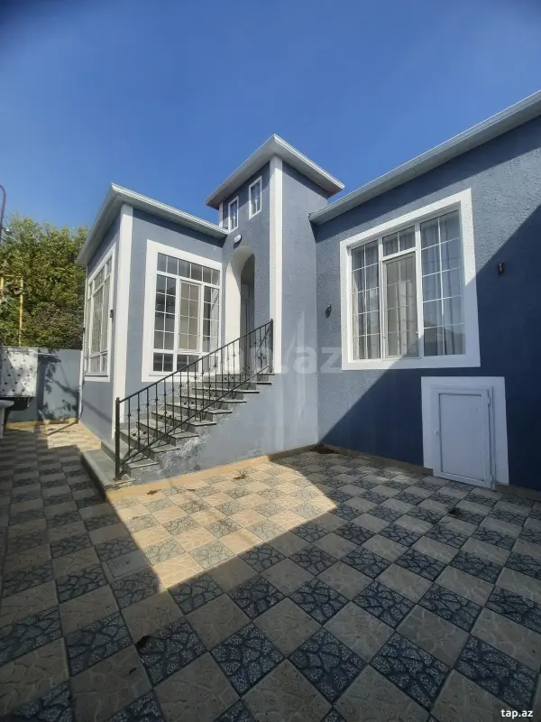 Satılır 4 otaqlı həyət evi 138 m²