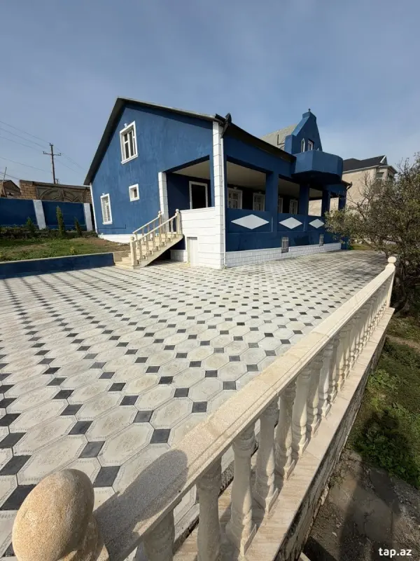 Satılır 5 otaqlı həyət evi 190 m²