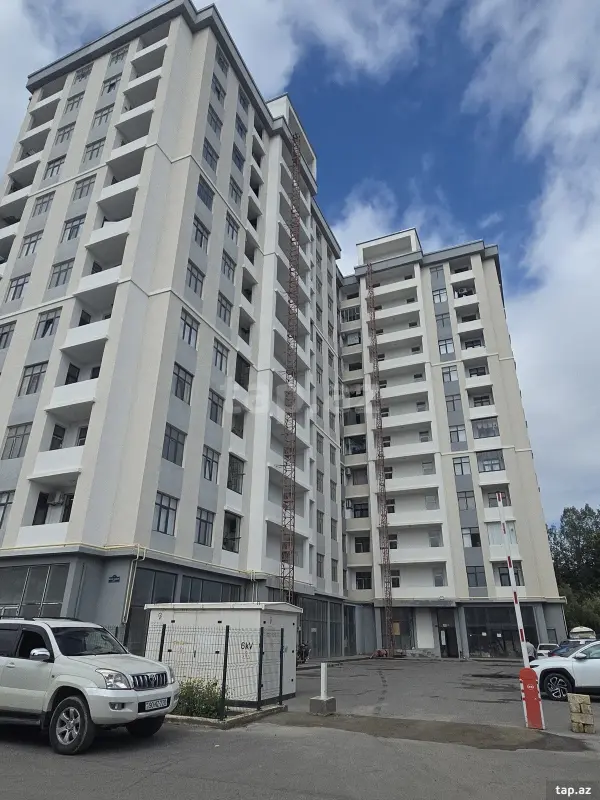 Satılır 2 otaqlı yeni tikili 73 m²