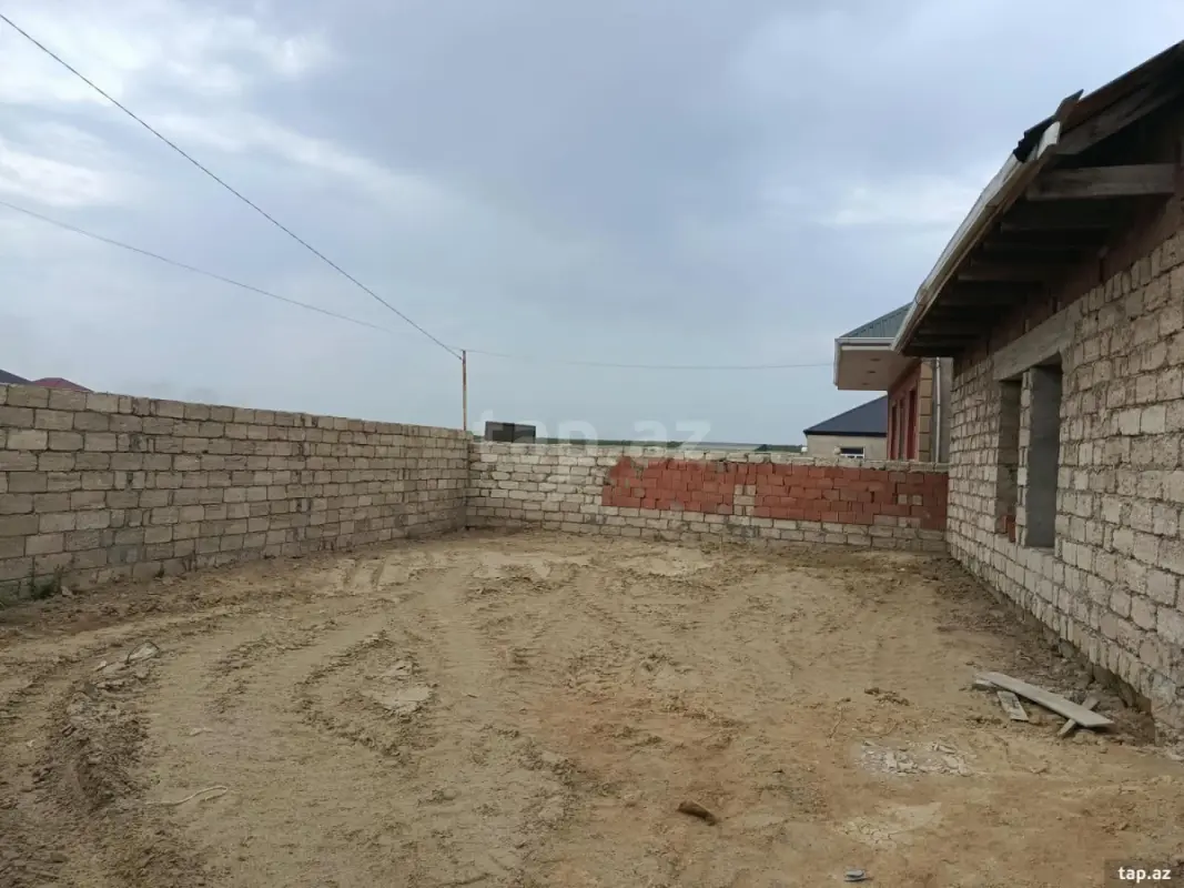 Satılır 4 otaqlı həyət evi 110 m²