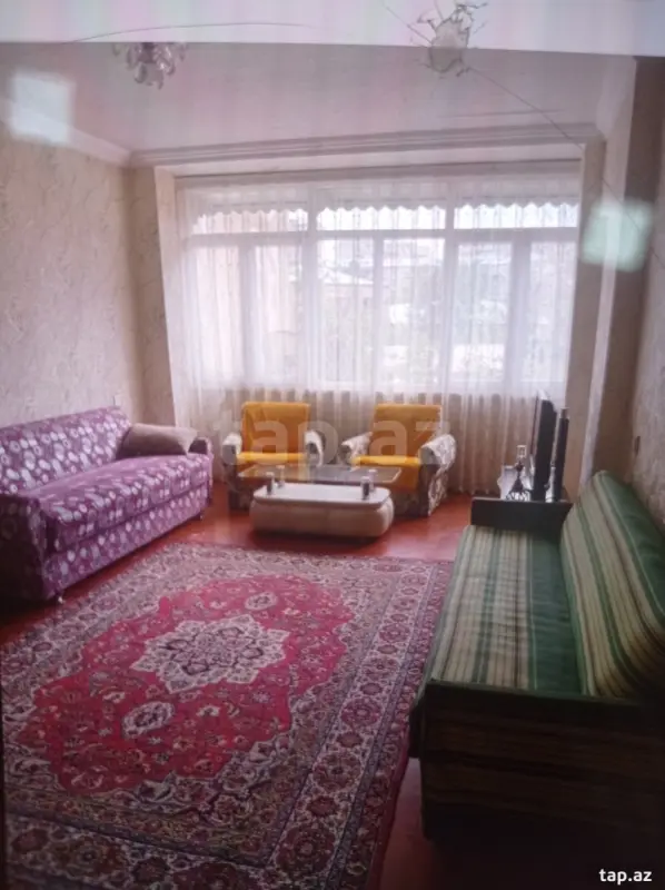Kirayə verilir 2 otaqlı mənzil 70 m²