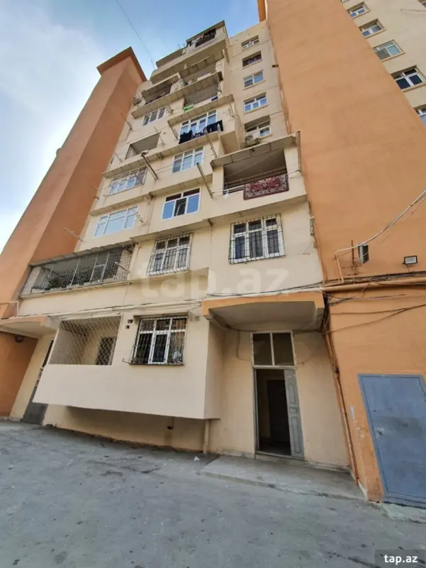 Kirayə verilir 4 otaqlı mənzil 80 m²