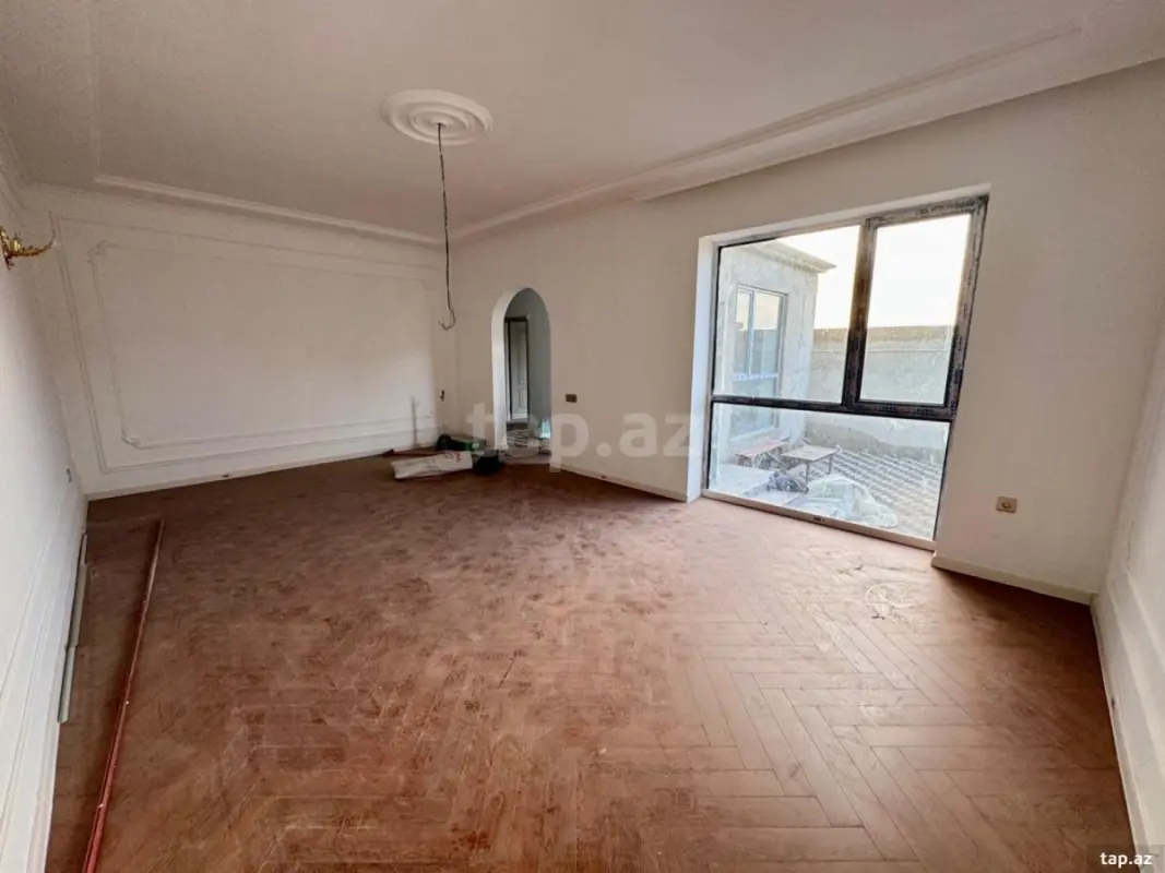 Satılır 5 otaqlı həyət evi 150 m²