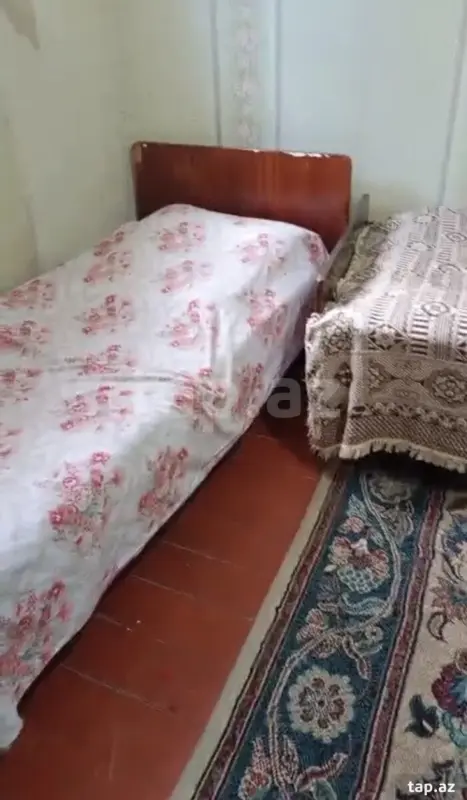 Kirayə verilir 1 otaqlı həyət evi 180 m²