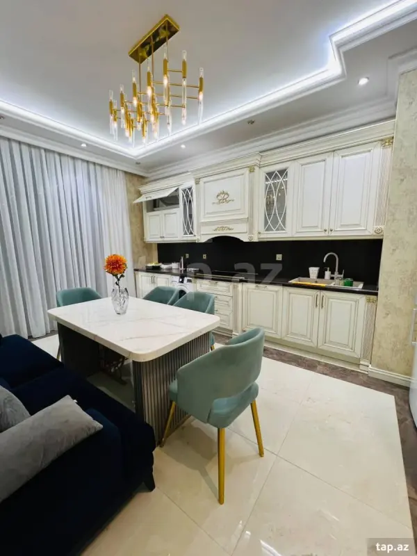 Kirayə verilir 3 otaqlı yeni tikili 90 m²