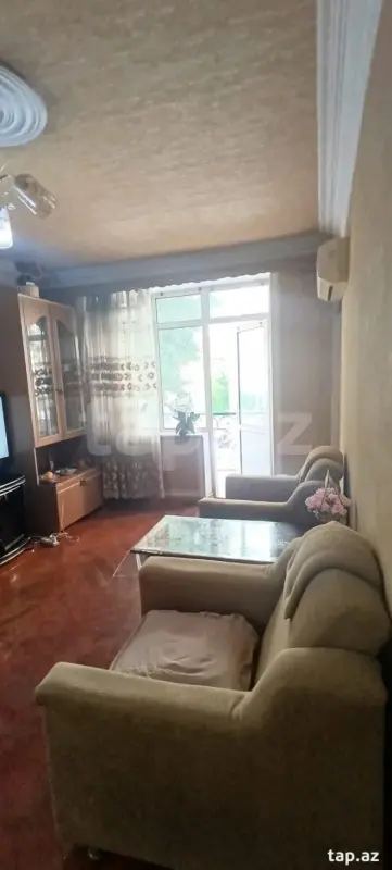 Kirayə verilir 2 otaqlı mənzil 45 m²