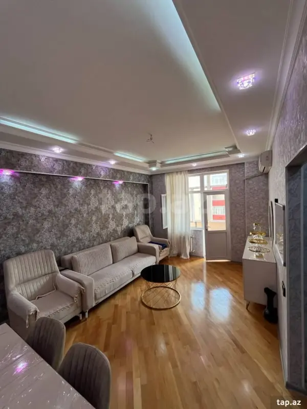 Satılır 3 otaqlı yeni tikili 70 m²