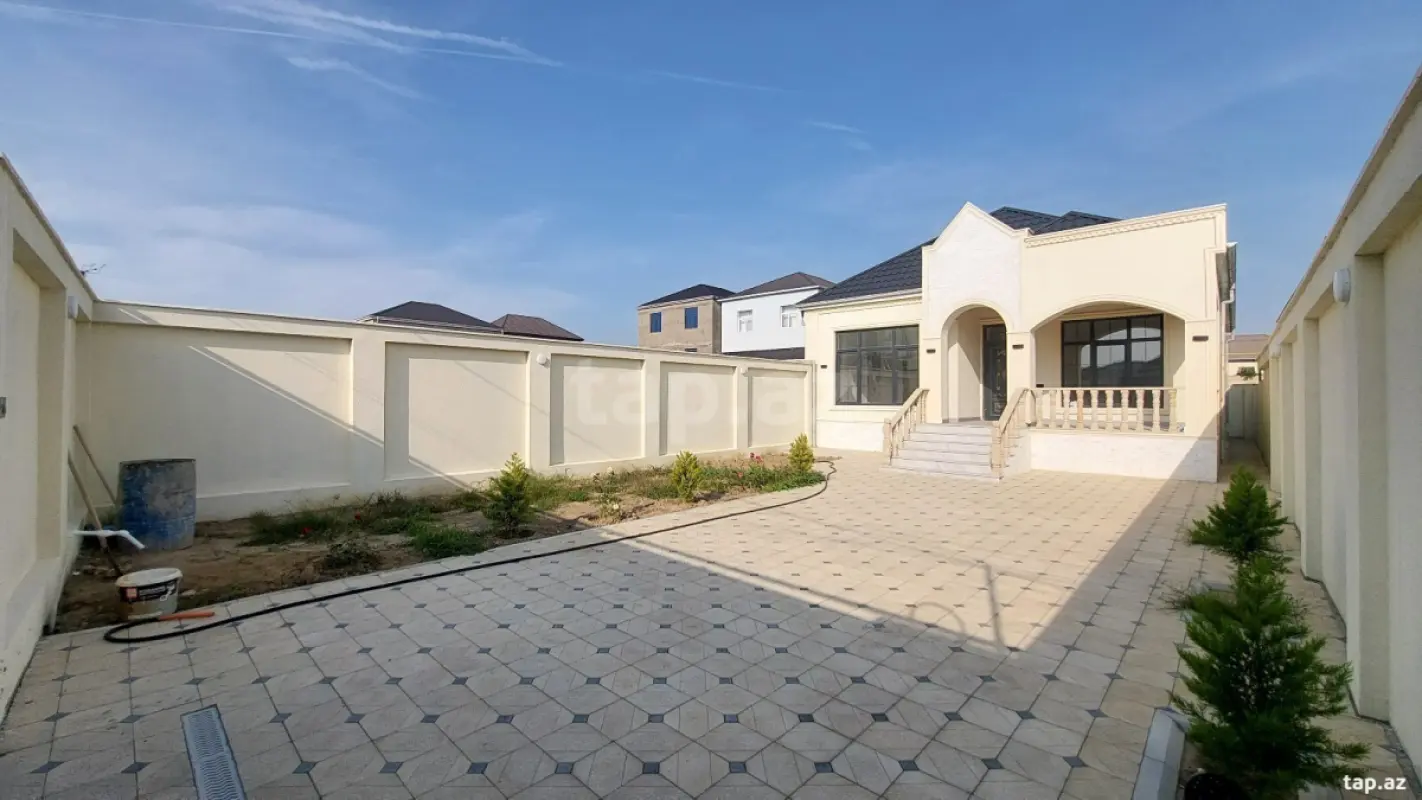Satılır 4 otaqlı həyət evi 120 m²