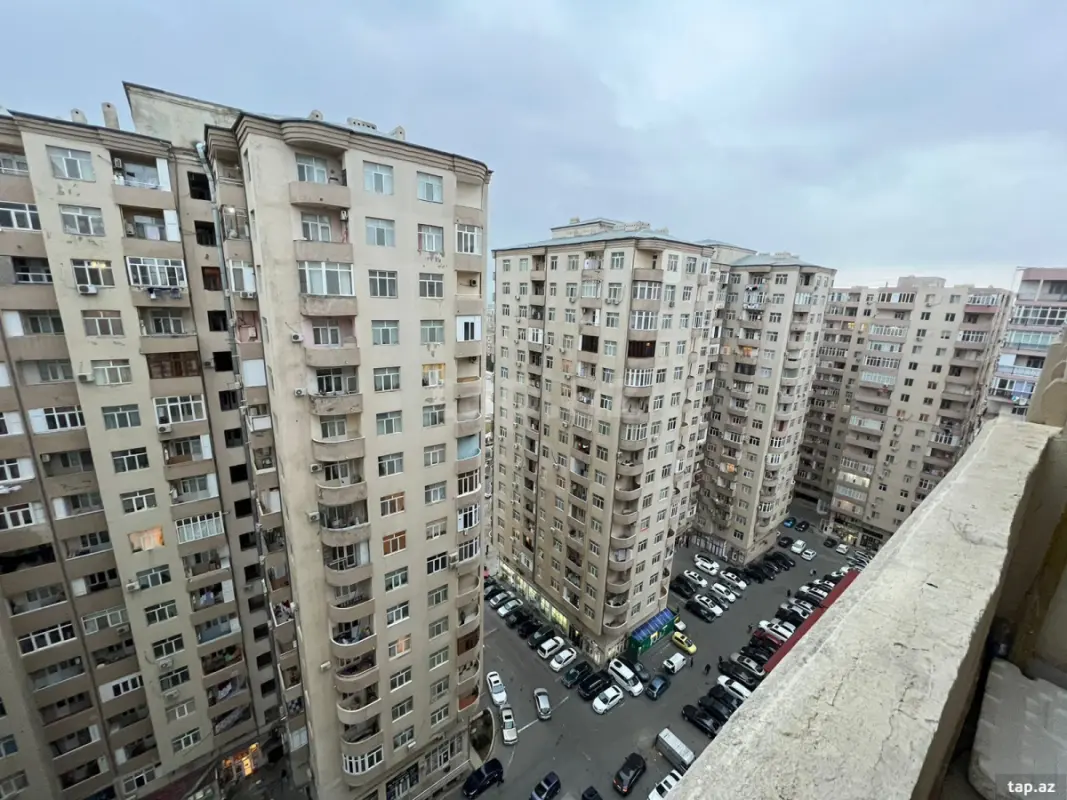 Kirayə verilir 2 otaqlı yeni tikili 80 m²