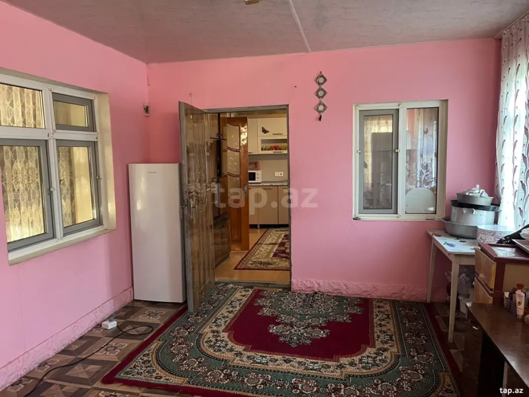 Satılır 5 otaqlı həyət evi 130 m²