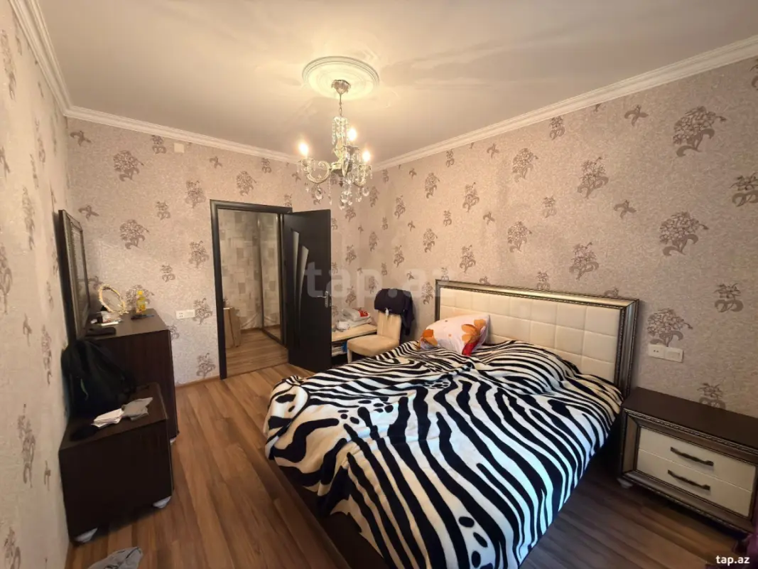 Kirayə verilir 2 otaqlı mənzil 70 m²
