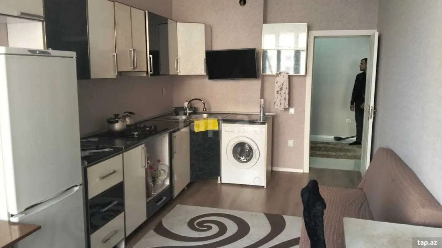 Kirayə verilir 2 otaqlı yeni tikili 69 m²